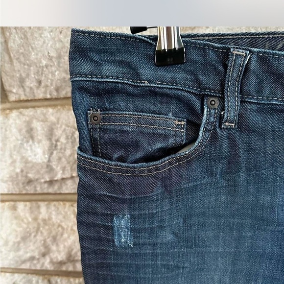 Calvin Klein Slim Fit Jeans Destructed Denim Mid Rise Dark Wash Women's S 29/8 - Picture 2 of 8